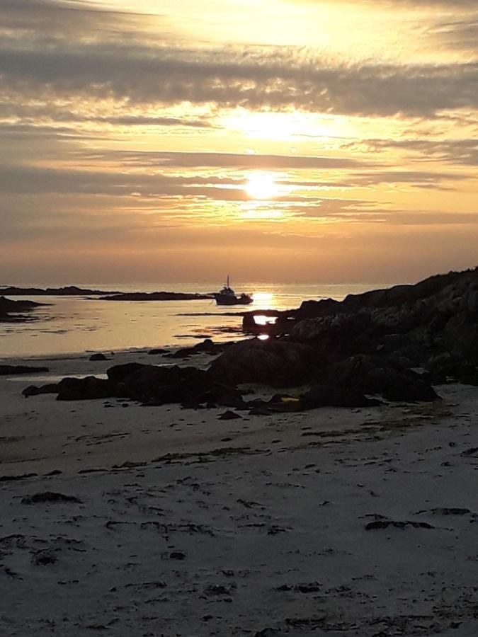 Swan View Lodge - North Uist Lochmaddy Exterior foto